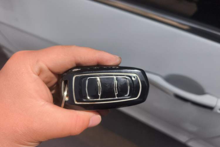 Used Geely Auto Emgrand 2015 Sedan 1.5L Manual - Top Trim Level Vehicle Key