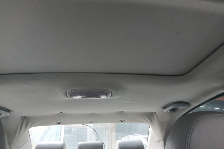Used Geely Auto Emgrand 2015 Sedan 1.5L Manual - Top Trim Level Headliner