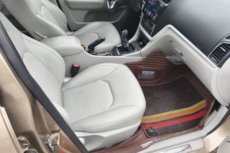 Used Geely Auto Emgrand 2015 Sedan 1.5L Manual - Top Trim Level Right Front Seat