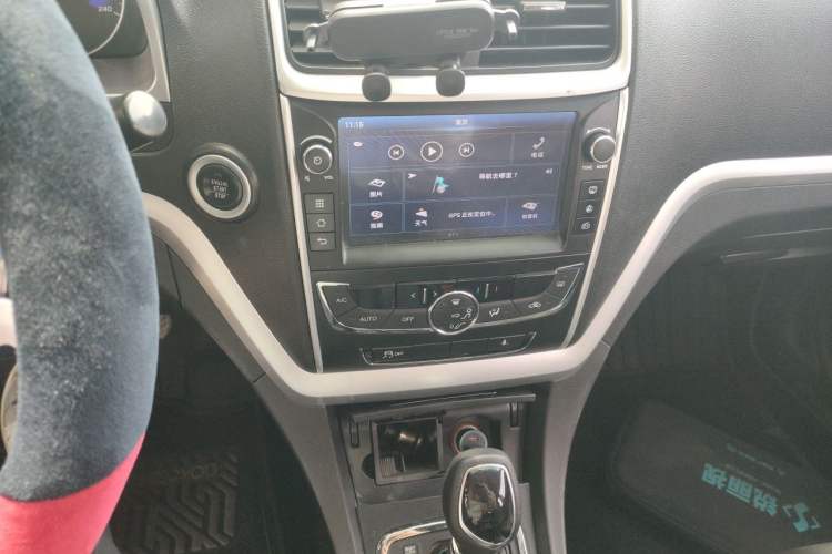 Used Geely Auto Emgrand 2016 Sedan 1.5L CVT Upward Version Audio And AC Panel