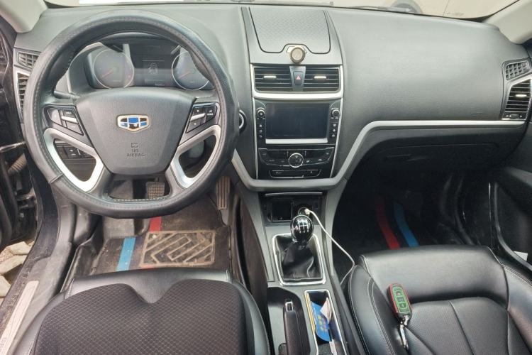 Used Geely Auto Emgrand 2016 Sedan 1.5L Manual Upward Edition Center Console