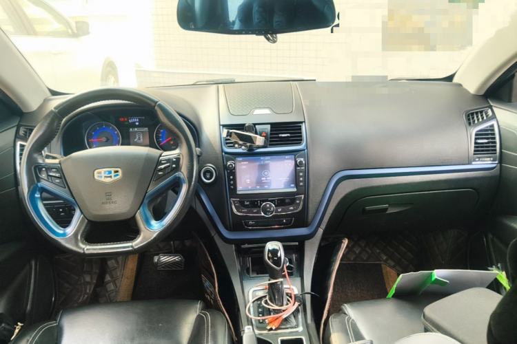 Used Geely Auto Emgrand 2016 Sedan 1.3T CVT Prestige Model Center Console