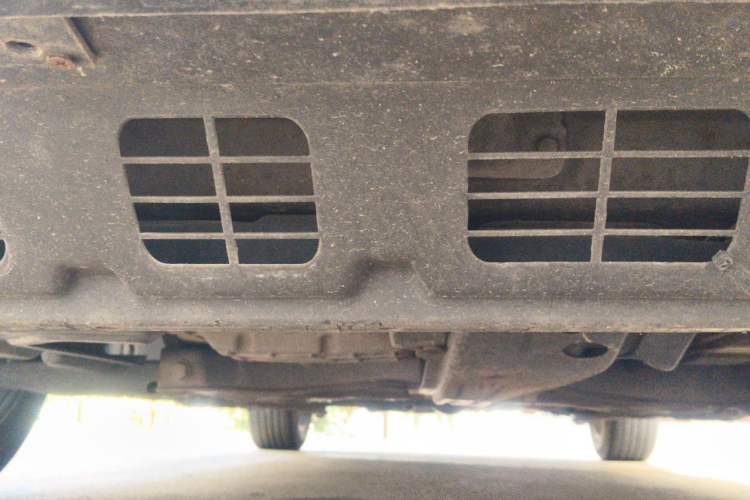 Used Geely Auto Emgrand 2016 Sedan 1.3T CVT Prestige Model Chassis Front