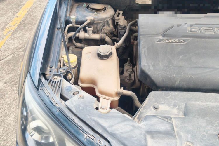 Used Geely Auto Emgrand 2016 Sedan 1.3T CVT Prestige Model Engine Bay Right