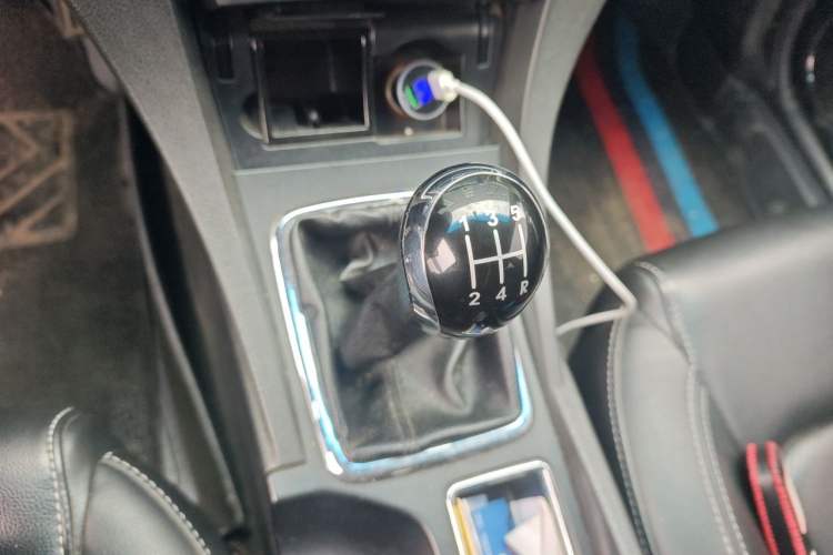 Used Geely Auto Emgrand 2016 Sedan 1.5L Manual Upward Edition Gear Lever