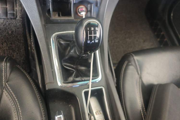 Used Geely Auto Emgrand 2016 Sedan 1.5L Manual Upward Edition Gear Lever