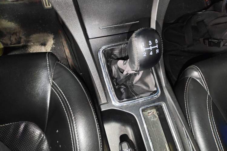 Used Geely Auto Emgrand 2016 Sedan 1.5L Manual Upward Edition Gear Lever