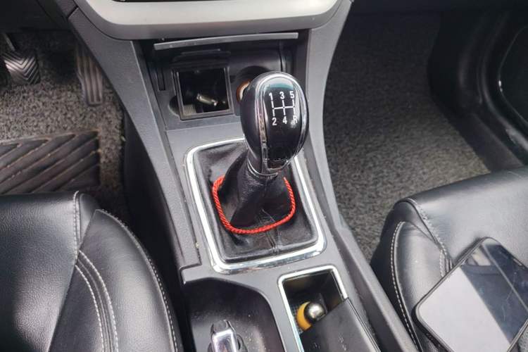 Used Geely Auto Emgrand 2016 Sedan 1.5L Manual Upward Edition Gear Lever