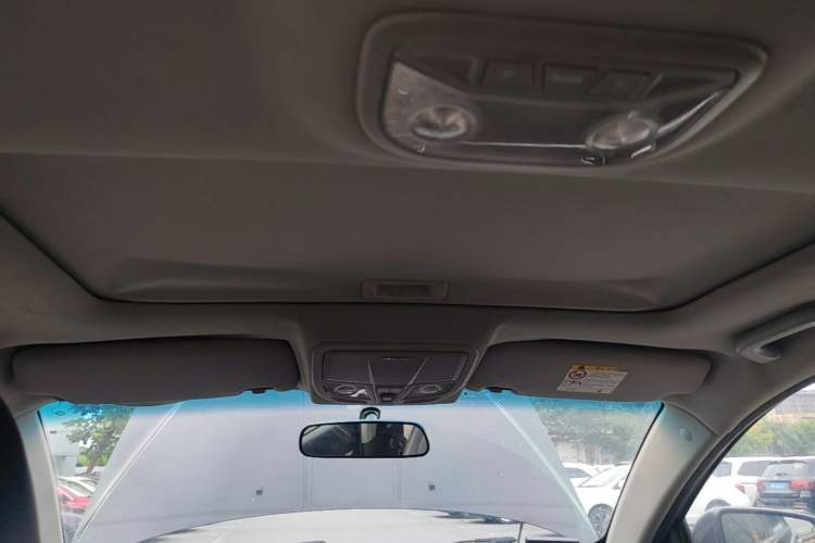 Used Geely Auto Emgrand 2016 Sedan 1.5L Manual Upward Edition Headliner