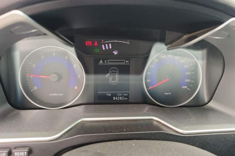 Used Geely Auto Emgrand 2016 Sedan 1.5L Manual Upward Edition Instrument Cluster