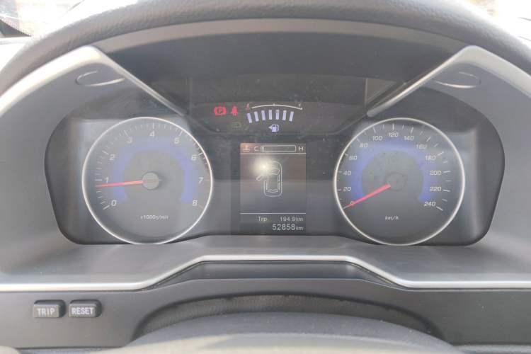 Used Geely Auto Emgrand 2016 Sedan 1.5L Manual Upward Edition Instrument Cluster