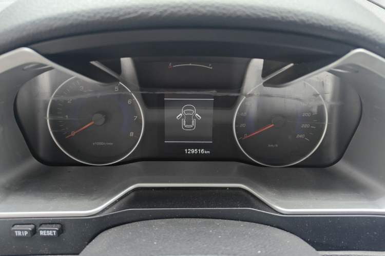 Used Geely Auto Emgrand 2016 Sedan 1.5L CVT Upward Version Instrument Cluster