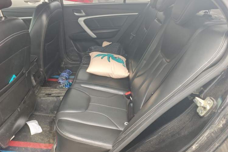 Used Geely Auto Emgrand 2016 Sedan 1.5L Manual Upward Edition Left Rear Seat