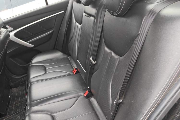 Used Geely Auto Emgrand 2016 Sedan 1.5L Manual Upward Edition Left Rear Seat