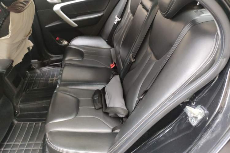Used Geely Auto Emgrand 2016 Sedan 1.5L Manual Upward Edition Left Rear Seat