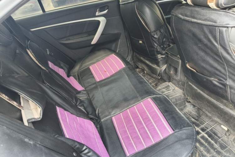 Used Geely Auto Emgrand 2016 Sedan 1.5L CVT Upward Version Left Rear Seat