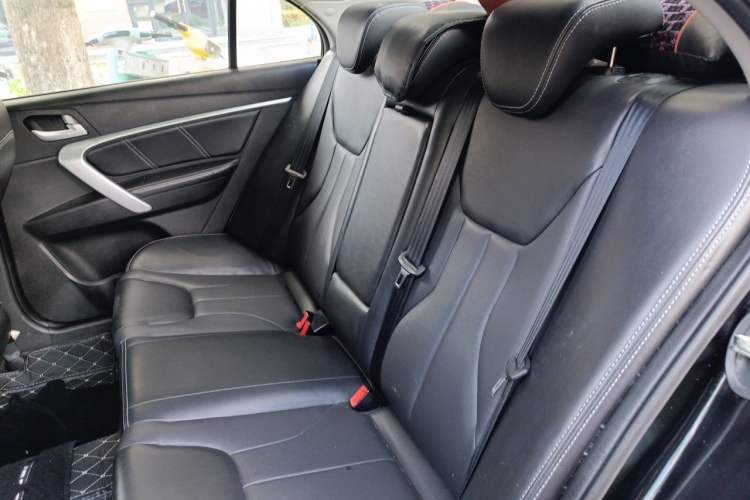 Used Geely Auto Emgrand 2016 Sedan 1.5L CVT Upward Version Left Rear Seat