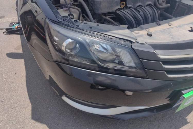 Used Geely Auto Emgrand 2016 Sedan 1.5L Manual Upward Edition Right Front Headlight