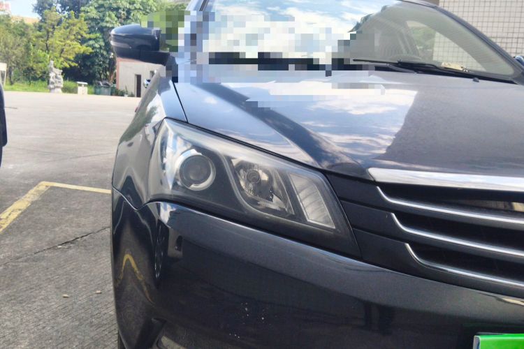 Used Geely Auto Emgrand 2016 Sedan 1.3T CVT Prestige Model Right Front Headlight