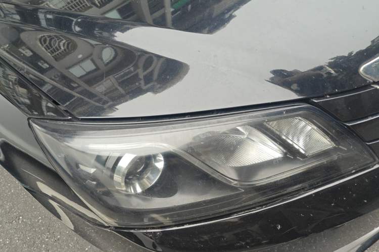 Used Geely Auto Emgrand 2016 Sedan 1.5L CVT Upward Version Right Front Headlight