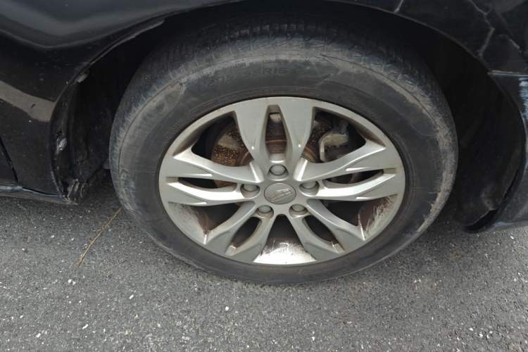 Used Geely Auto Emgrand 2016 Sedan 1.5L CVT Upward Version Right Front Wheel Hub