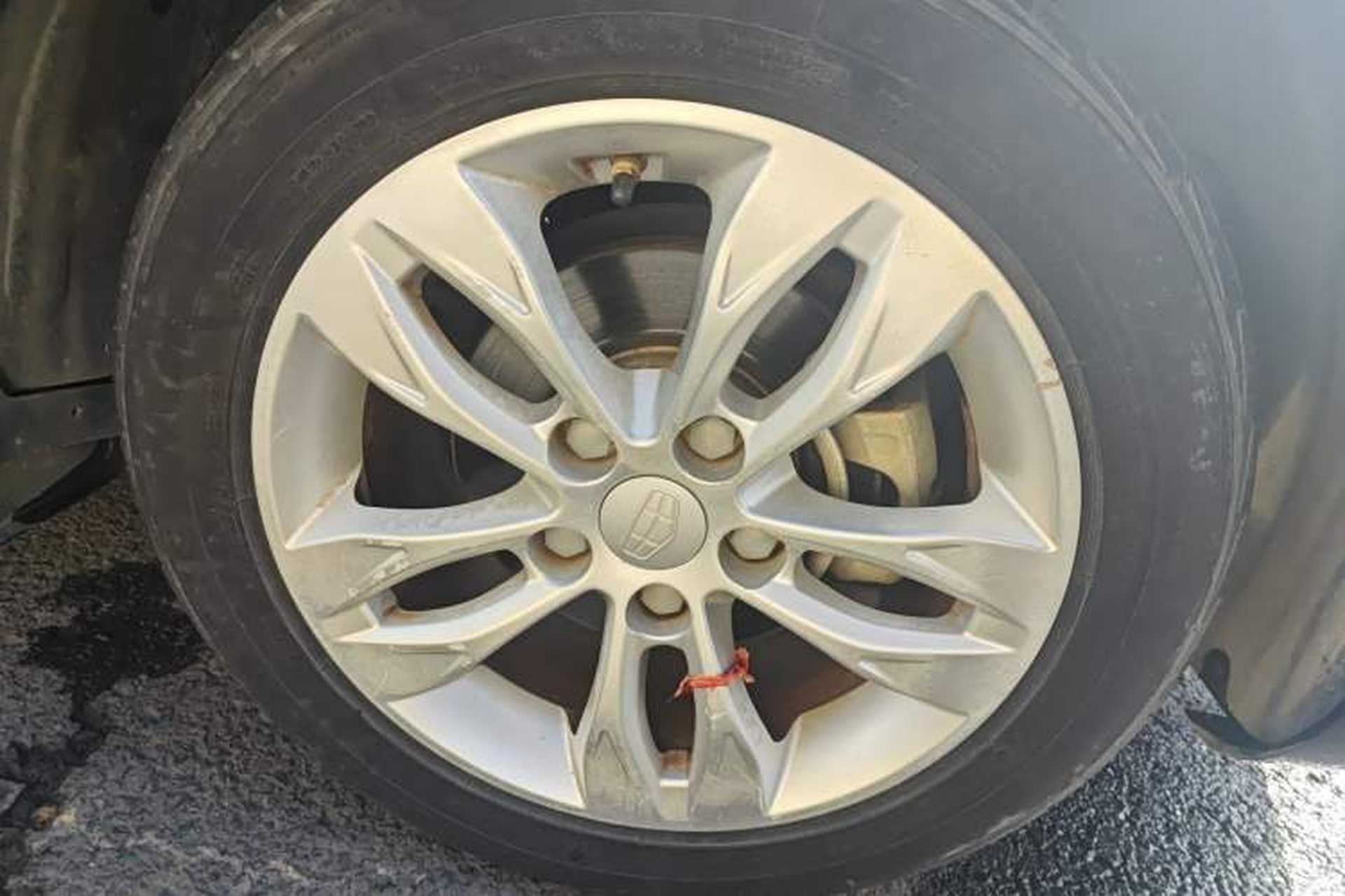 Used Geely Auto Emgrand 2016 Sedan 1.5L Manual Upward Edition Right Front Wheel Hub