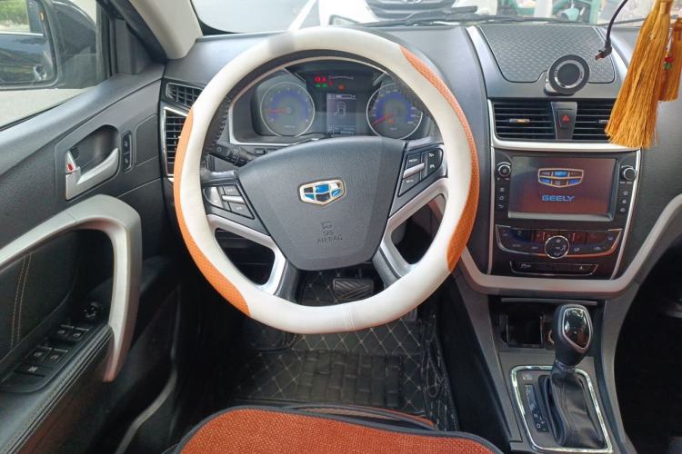 Used Geely Auto Emgrand 2016 Sedan 1.5L CVT Upward Version Steering Wheel