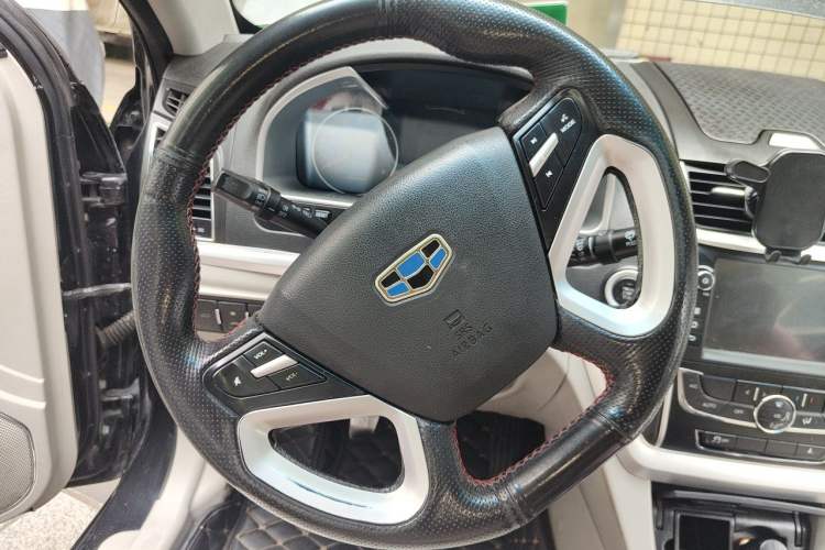 Used Geely Auto Emgrand 2016 Sedan 1.5L Manual Luxury Model Steering Wheel