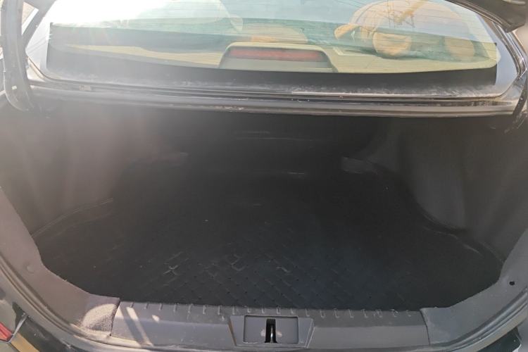 Used Geely Auto Emgrand 2016 Sedan 1.5L Manual Upward Edition Trunk