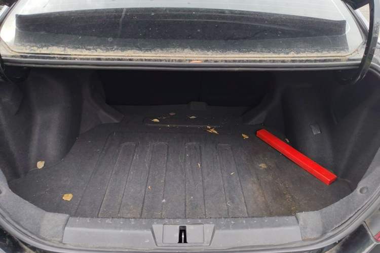 Used Geely Auto Emgrand 2016 Sedan 1.5L Manual Upward Edition Trunk