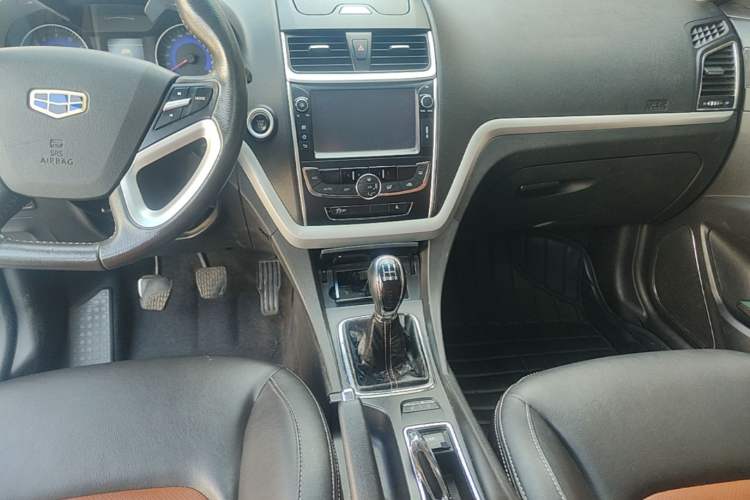Used Geely Auto Emgrand 2016 Hatchback RS 1.5L Manual - Upward Edition Audio And AC Panel