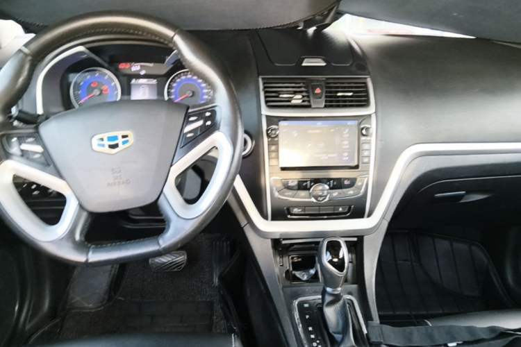 Used Geely Auto Emgrand 2016 Sedan 1.5L CVT Upward Version Center Console