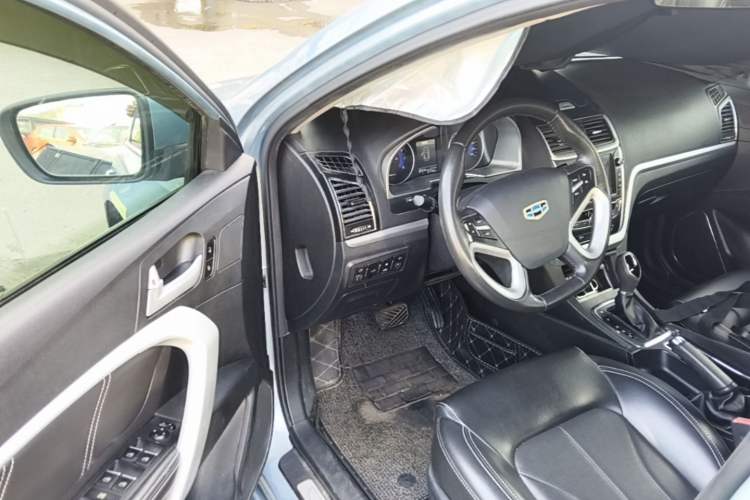 Used Geely Auto Emgrand 2016 Sedan 1.5L CVT Upward Version Driver Seat