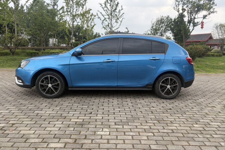 Used Geely Auto Emgrand 2016 Hatchback RS 1.5L Manual - Upward Edition Exterior 6