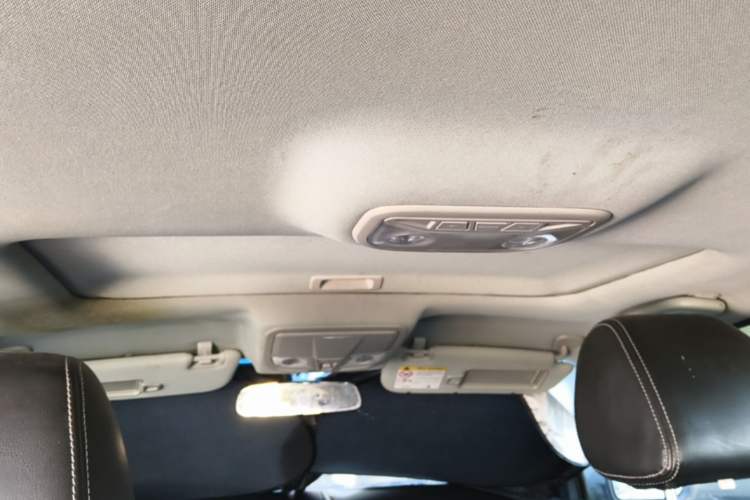 Used Geely Auto Emgrand 2016 Sedan 1.5L CVT Upward Version Headliner
