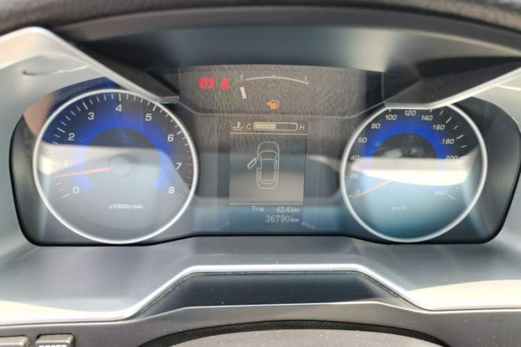 Used Geely Auto Emgrand 2016 Hatchback RS 1.5L Manual - Upward Edition Instrument Cluster