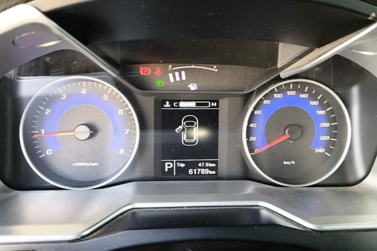 Used Geely Auto Emgrand 2016 Sedan 1.5L CVT Upward Version Instrument Cluster