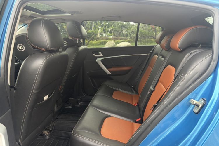 Used Geely Auto Emgrand 2016 Hatchback RS 1.5L Manual - Upward Edition Interior 3