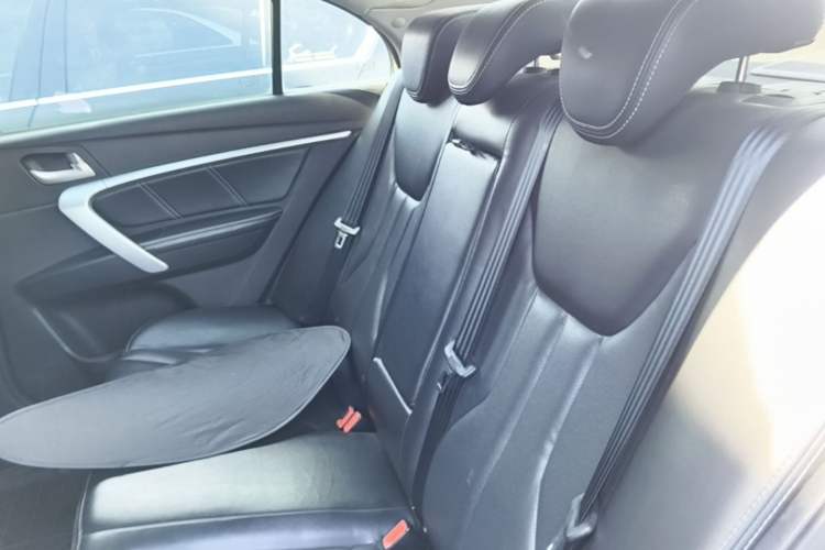 Used Geely Auto Emgrand 2016 Sedan 1.5L CVT Upward Version Left Rear Seat