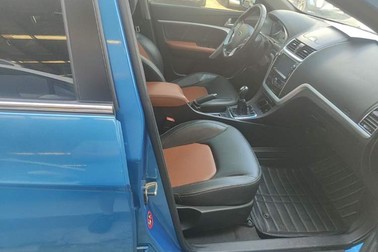 Used Geely Auto Emgrand 2016 Hatchback RS 1.5L Manual - Upward Edition Right Front Seat