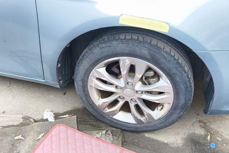 Used Geely Auto Emgrand 2016 Sedan 1.5L CVT Upward Version Right Front Wheel Hub