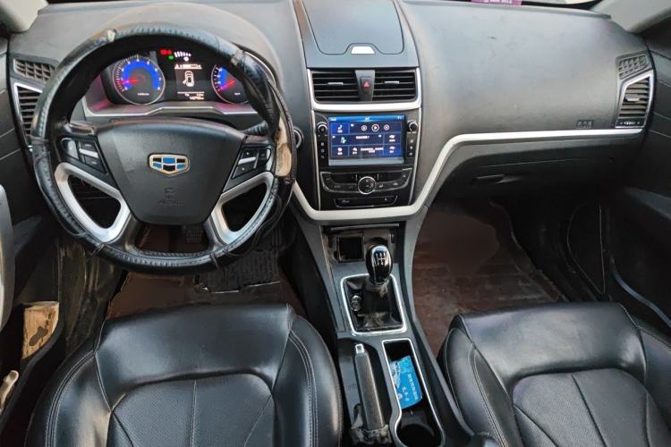 Used Geely Auto Emgrand 2016 Sedan 1.5L Manual Upward Edition Center Console