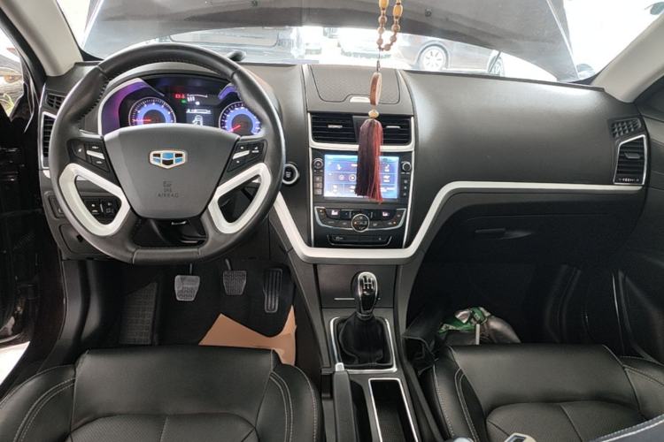 Used Geely Auto Emgrand 2016 Sedan 1.5L Manual Upward Edition Center Console
