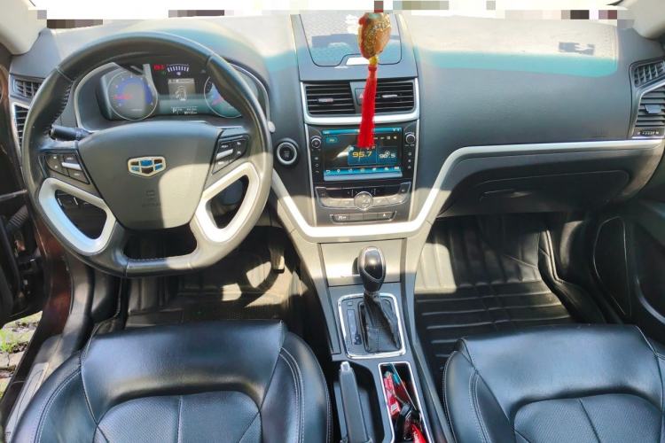 Used Geely Auto Emgrand 2016 Sedan 1.3T CVT Upward Edition Center Console