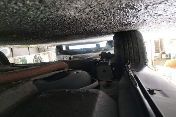 Used Geely Auto Emgrand 2016 Sedan 1.5L CVT Luxury Model Chassis Rear Right