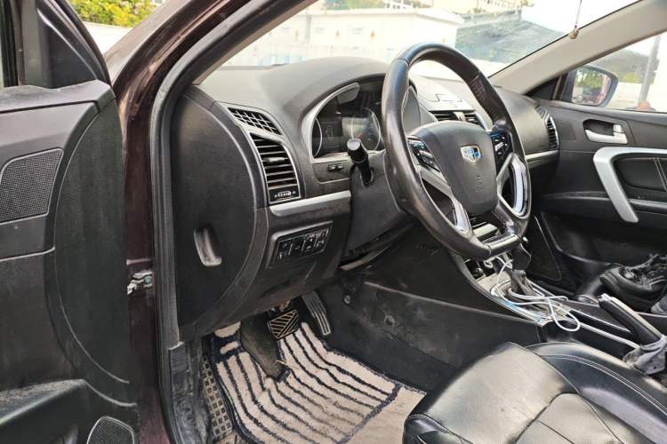 Used Geely Auto Emgrand 2016 Sedan 1.5L CVT Upward Version Driver Seat