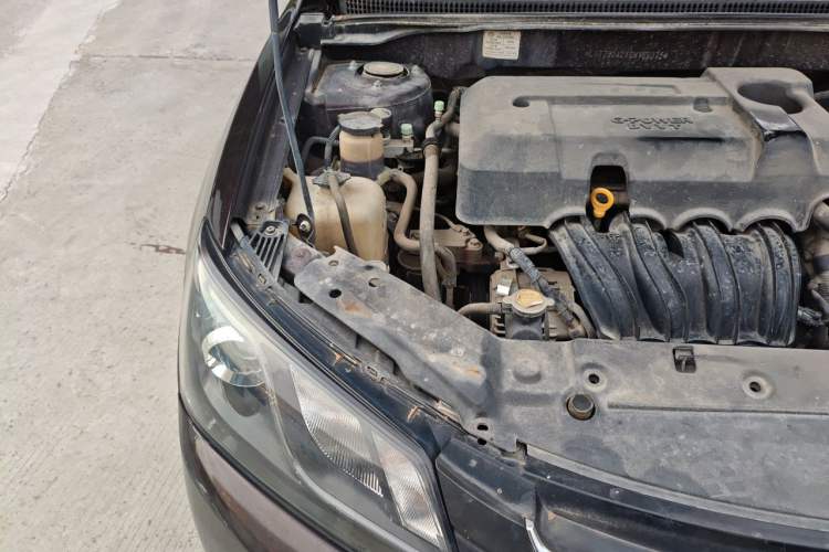 Used Geely Auto Emgrand 2016 Sedan 1.5L CVT Upward Version Engine Bay Right
