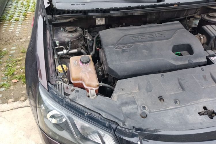 Used Geely Auto Emgrand 2016 Sedan 1.3T Manual Upward Edition Engine Bay Right