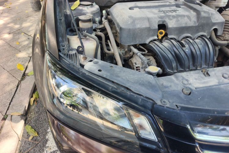 Used Geely Auto Emgrand 2016 Sedan 1.5L Manual Luxury Model Engine Bay Right