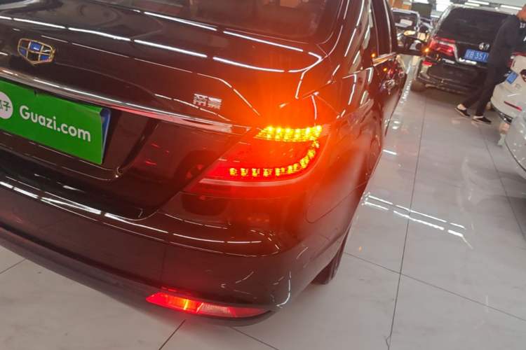 Used Geely Auto Emgrand 2016 Sedan 1.5L Manual Luxury Model Exterior 3
